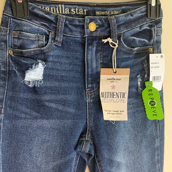 Vanilla Star High-Rise Distressed Skinny Jeans - Picture 7 of 7